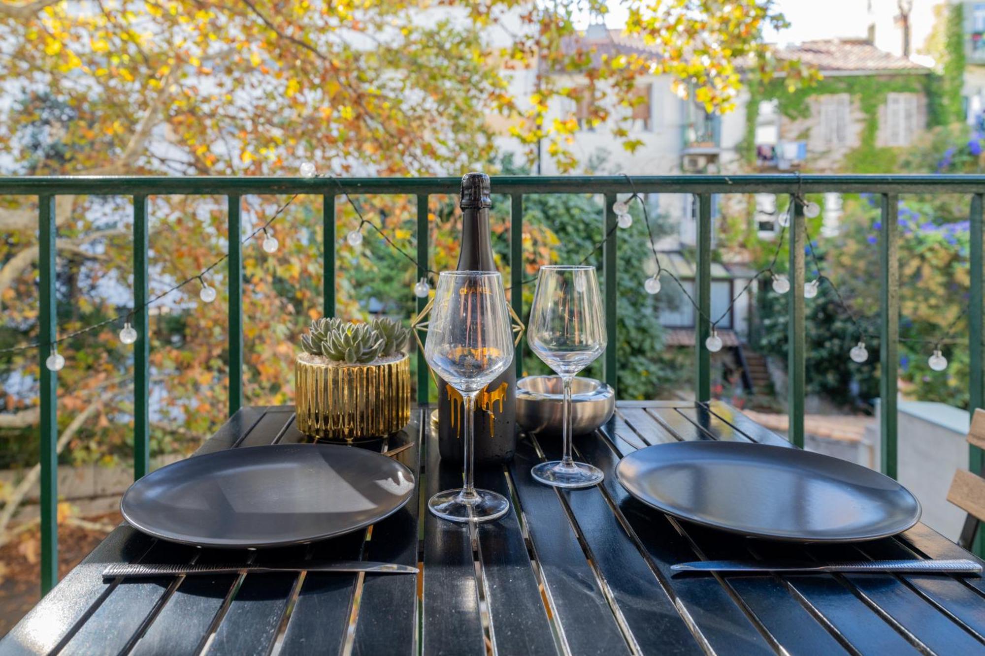 Le Carre D'or Mermoz Apartment